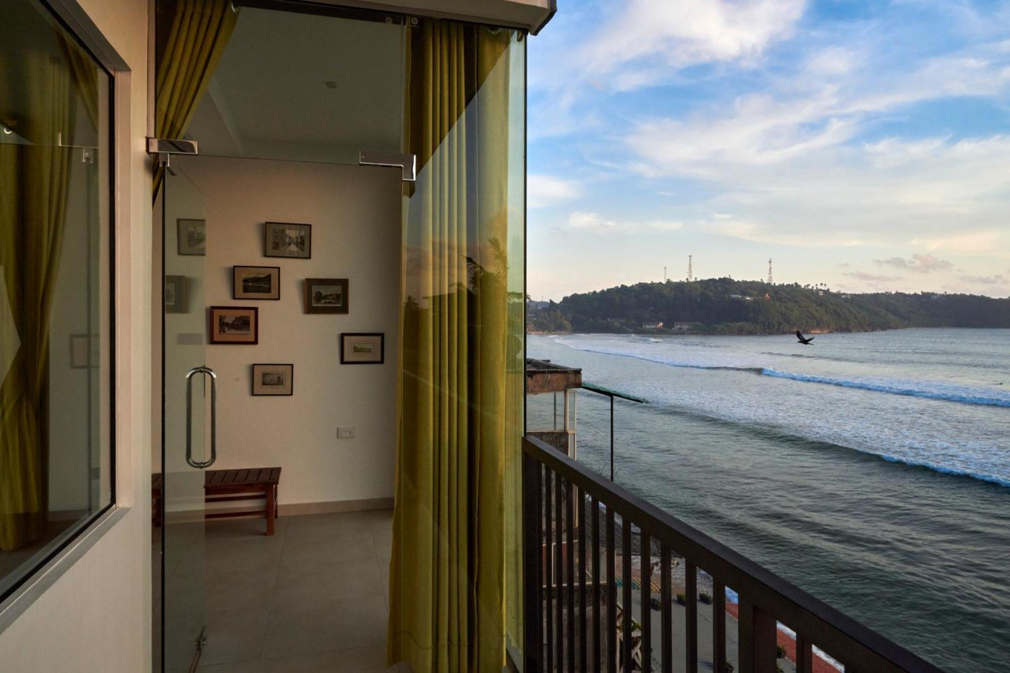 Kings Bay Beach Resort Galle Exterior photo