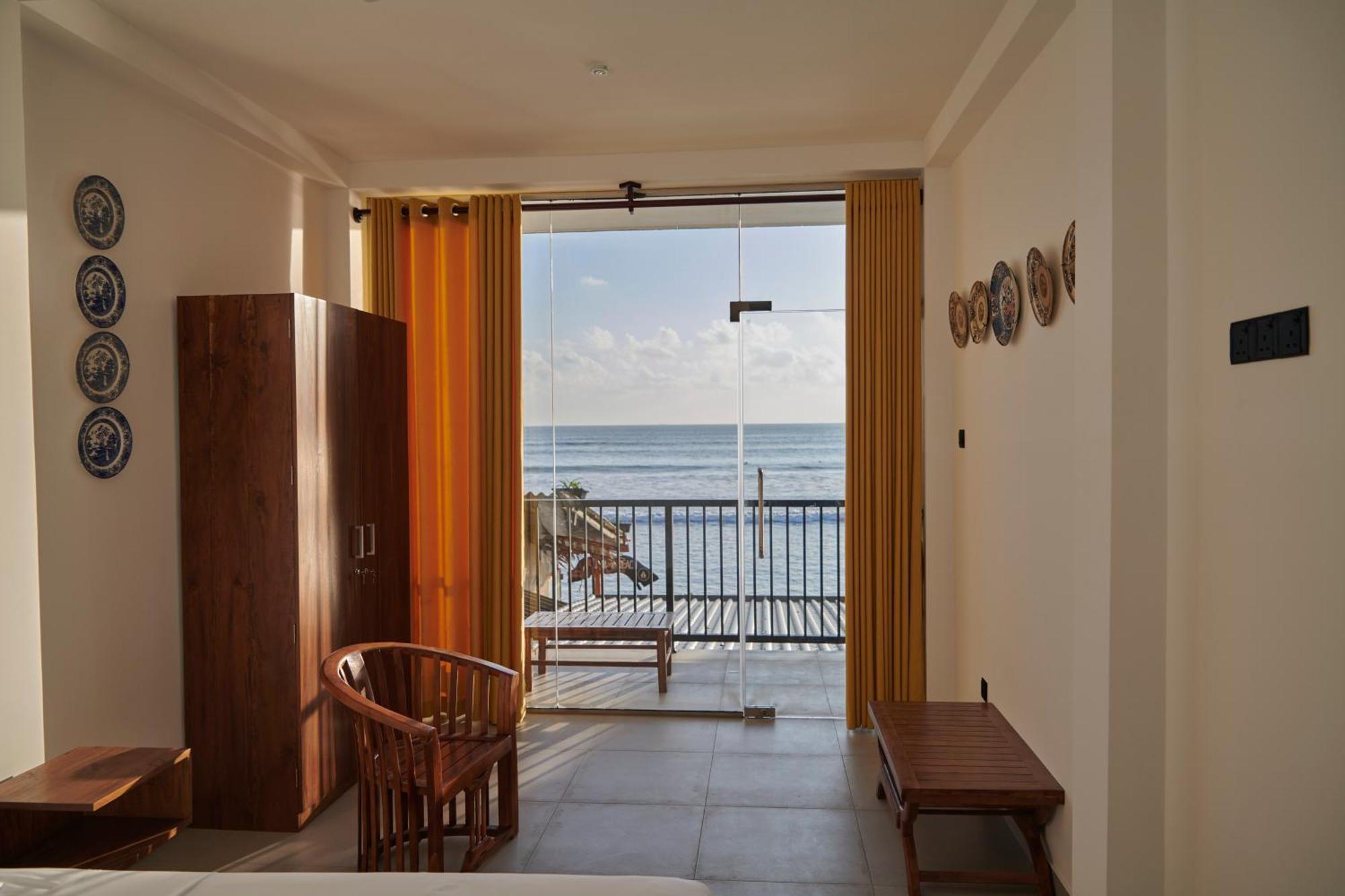 Kings Bay Beach Resort Galle Exterior photo