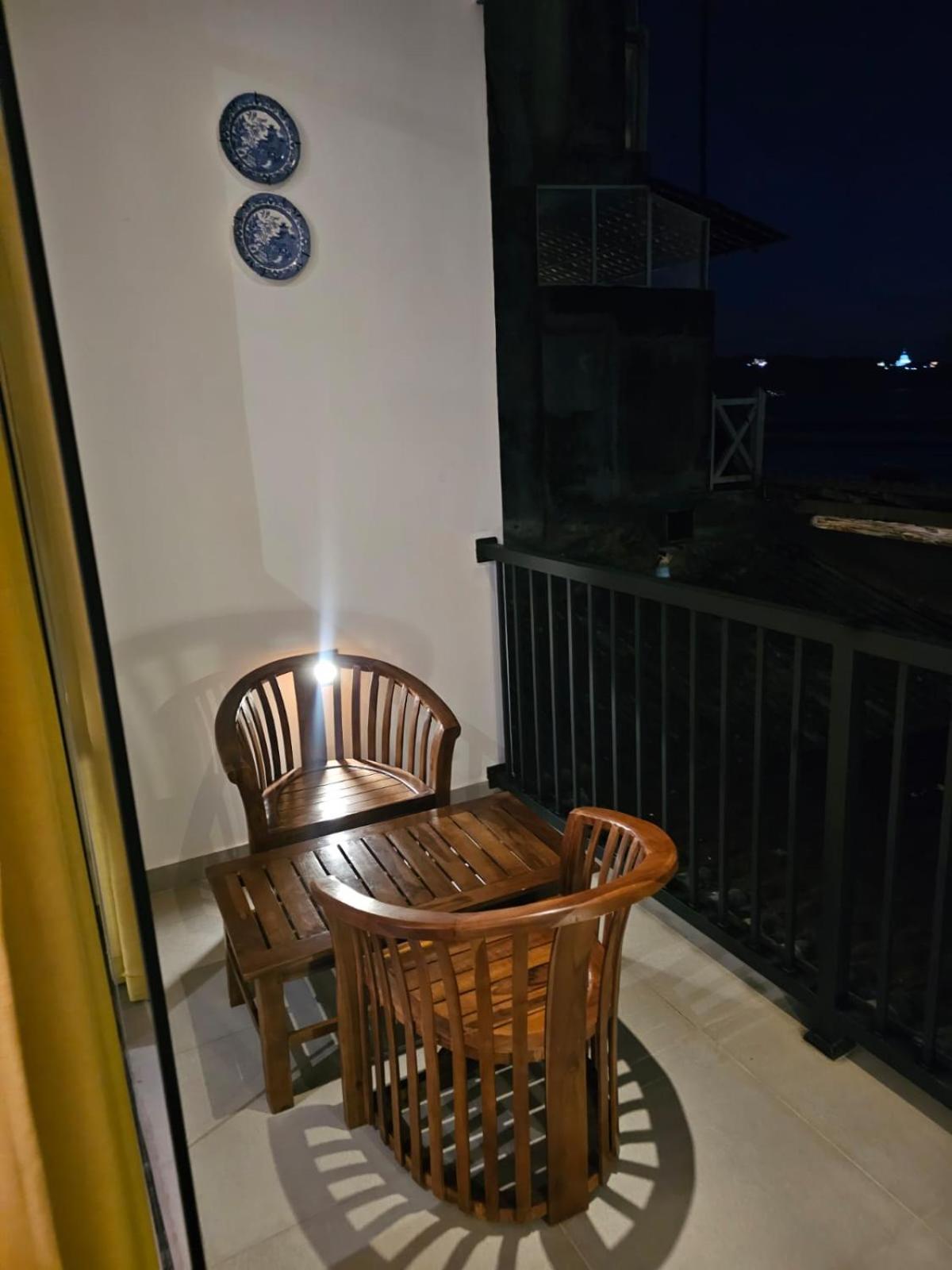 Kings Bay Beach Resort Galle Exterior photo