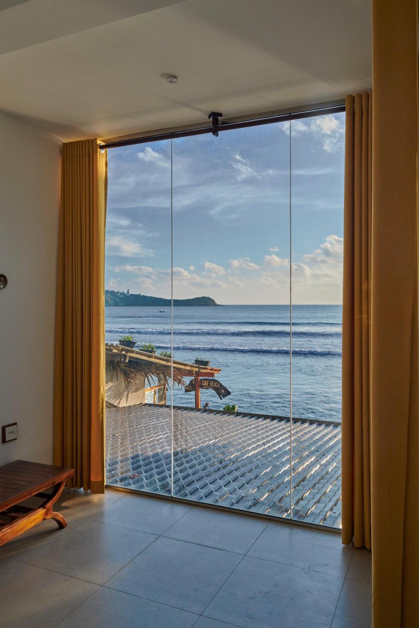 Kings Bay Beach Resort Galle Exterior photo