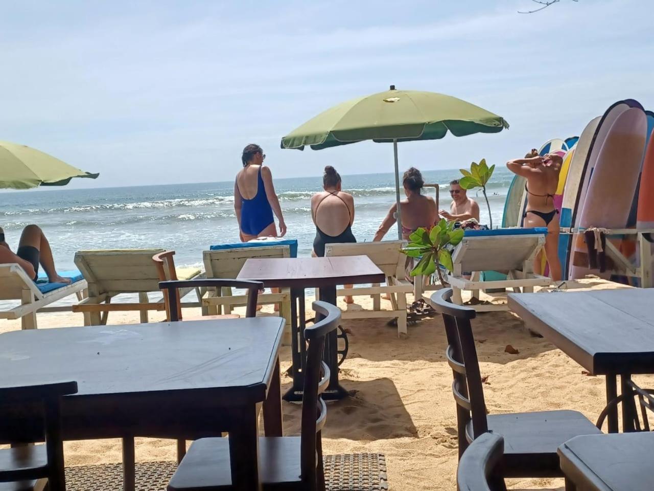 Kings Bay Beach Resort Galle Exterior photo